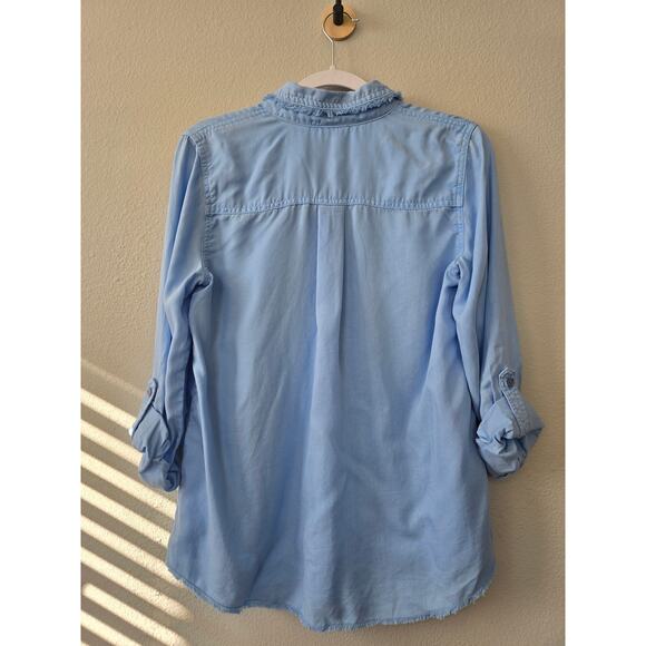 Chico’s Lyocell Chambray Button Front Shirt Blue Frayed Hem Size 4 Sustainable - Picture 6 of 9